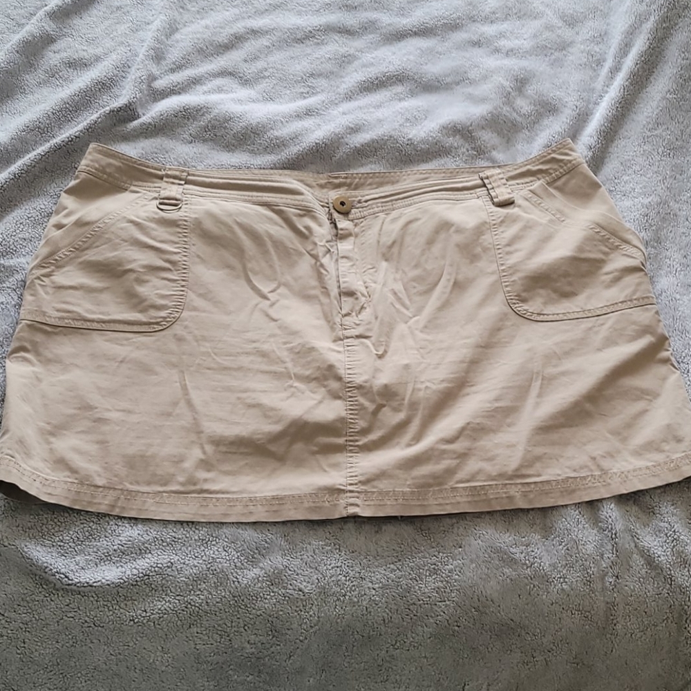 Skort